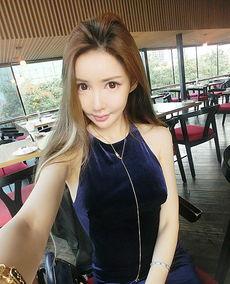 女大胸生活照,美丽与自信的完美展现 第3张 女大胸生活照,美丽与自信的完美展现 第3张